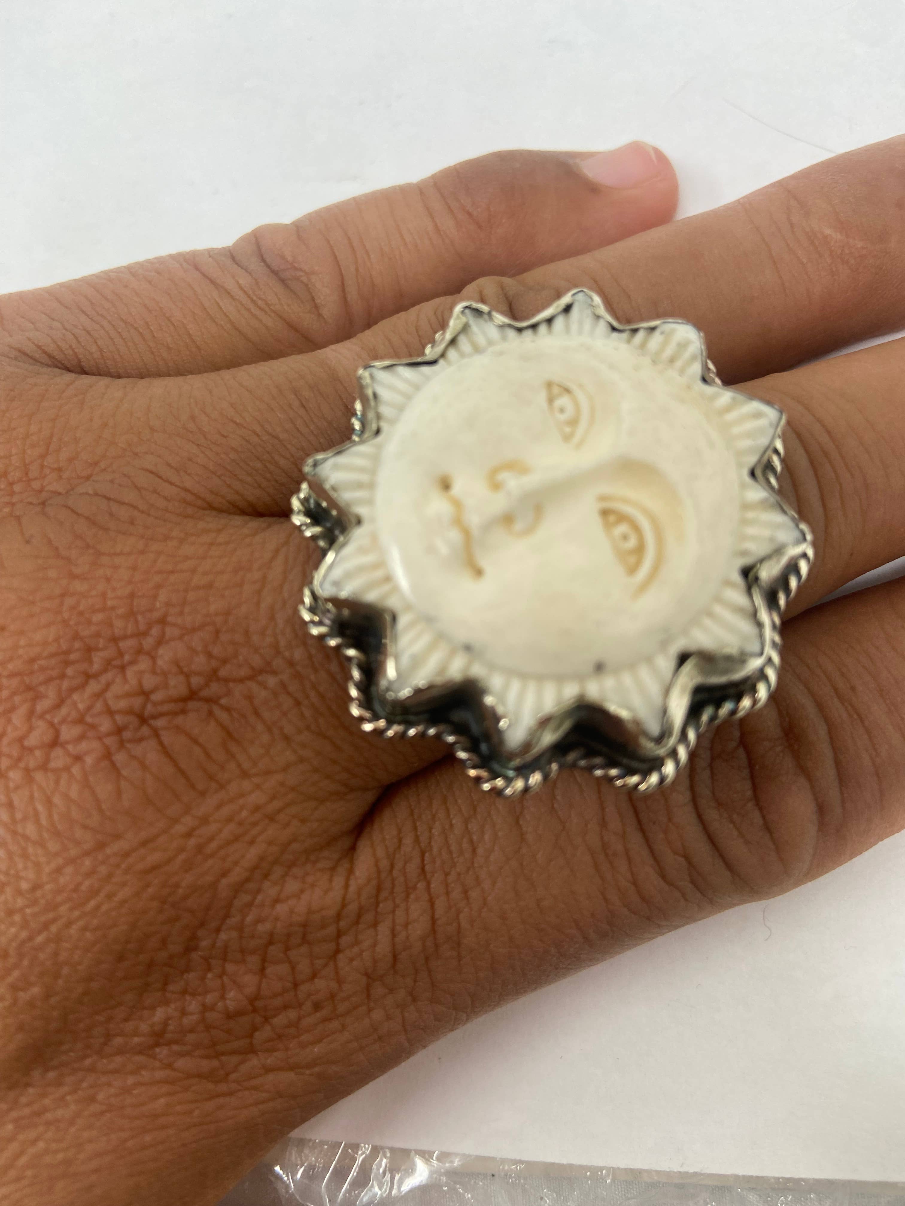 Kathmandu Jewelry - Vente Bague de cocktail/de cérémonie - Bague Soleil sculptée en os4