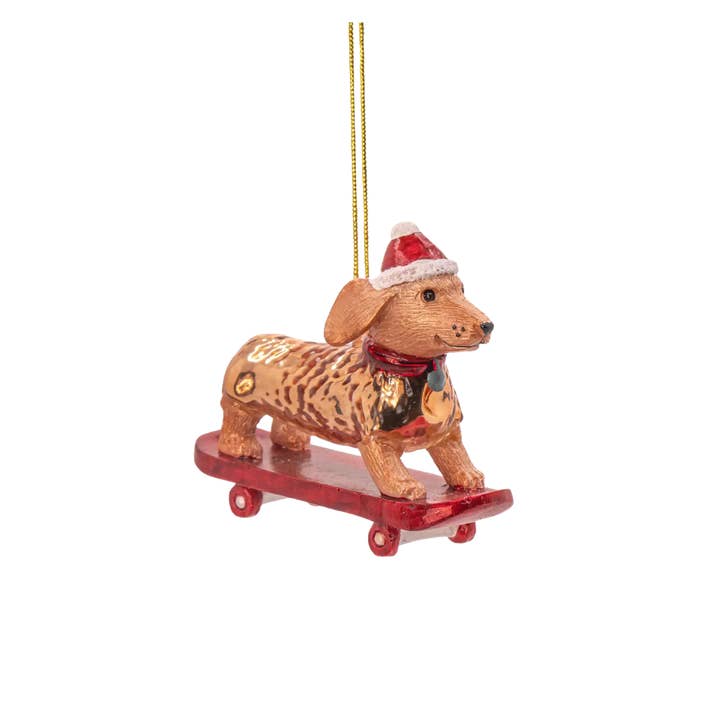 Palla di Natale con Bassotto su Skateboard per la vendita all'ingrosso da parte di Domenica Marland