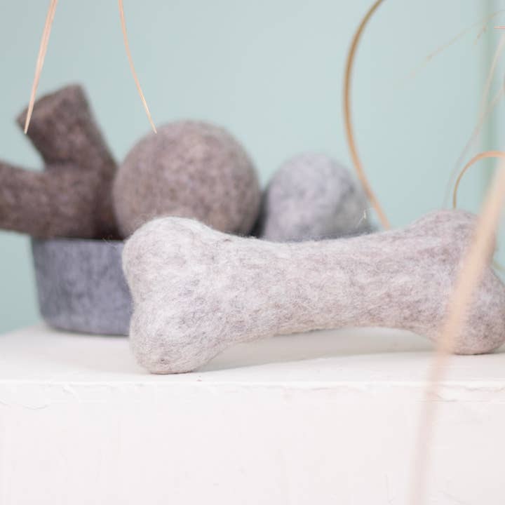 BUDDY. - Wholesale Pet Toy - Dog - BUDDY. Dog toy made of sheep wool "Bone"1