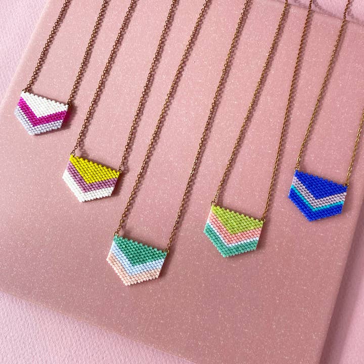 Loela – wholesale Pendant/charm necklace – Chevron Seed Bead Necklace8