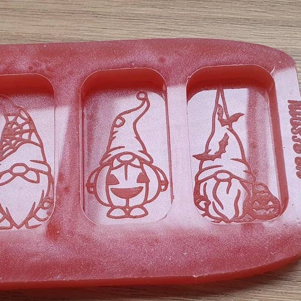 Mr Resin – wholesale Craft supplies – Halloween Gonk / Gnome Wax Melt Silicone Mould - HB Style Size5