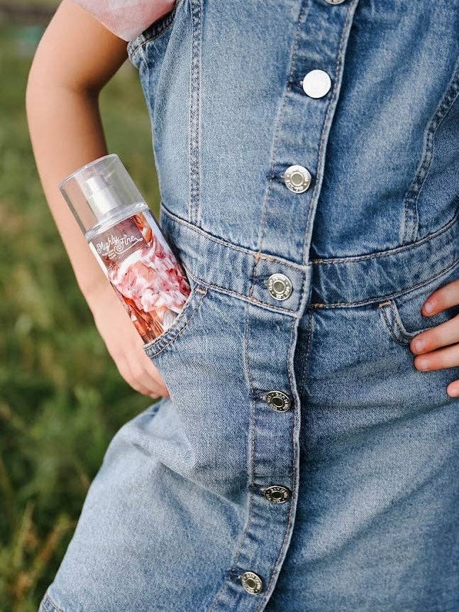 Elfenbensfärgade blomsterängar kroppsspray Mighty Fine 3-pack paket för wholesale av The Front Porch Label