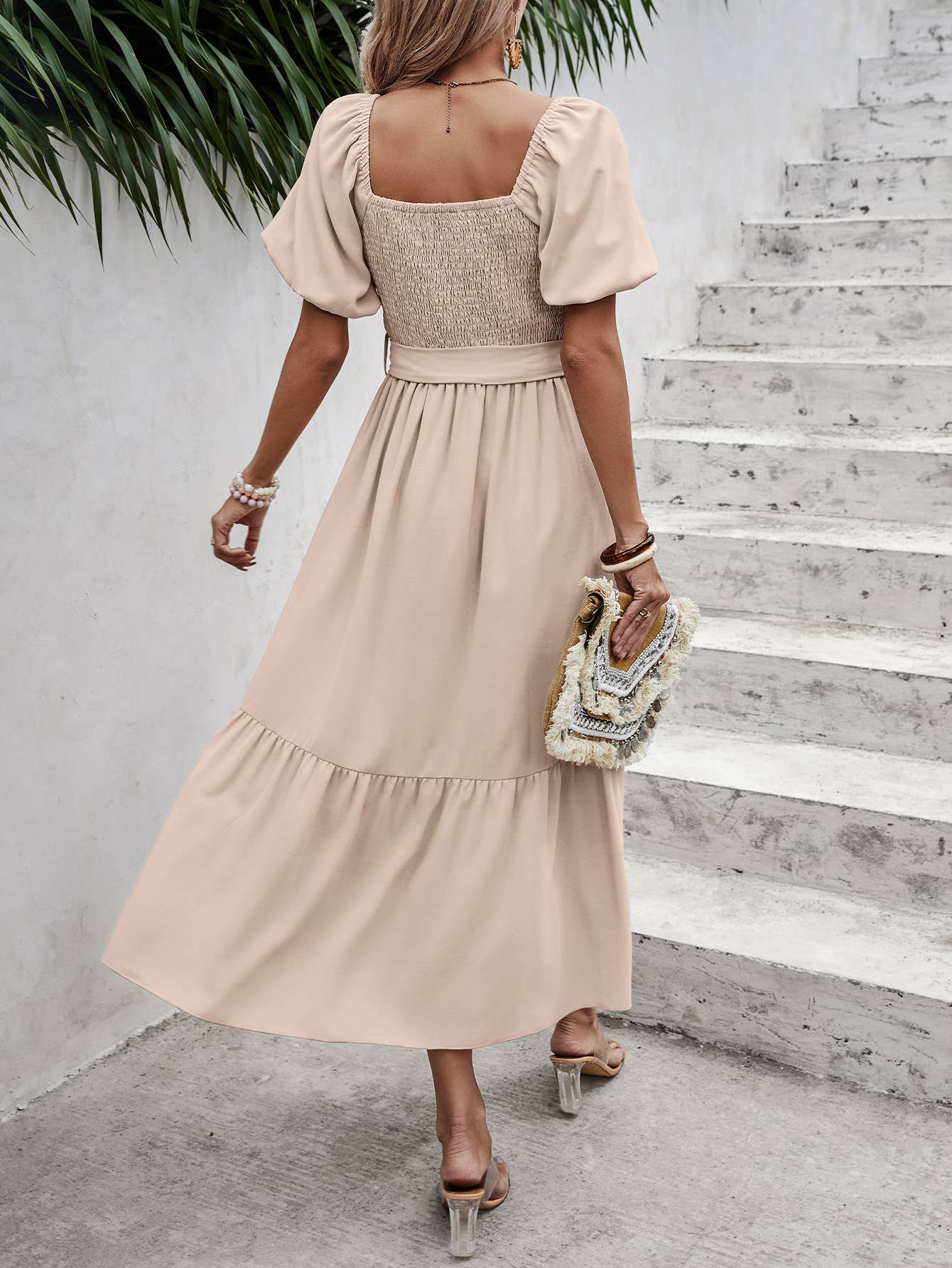 eLook - Wholesale Jurk - Dames - SZ1-DR1008 Midi-jurk met haakdetails en pofmouwen en riem2