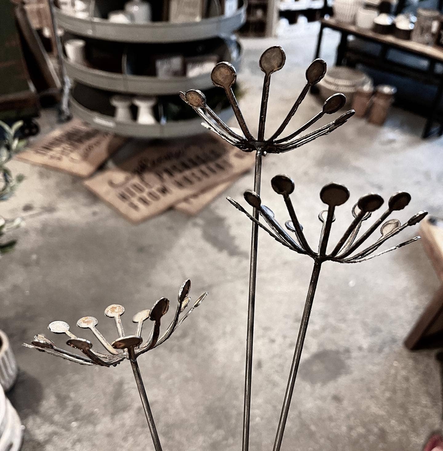 608 The Factory - Wholesale Garden/Lawn Stake - Metal Dandelion Wish Flower Set of 24 Flowers6