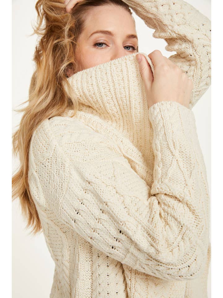 Aran Woollen Mills – Engroshandel Cardigan - Dame – Céide dames Aran cardigan – creme2