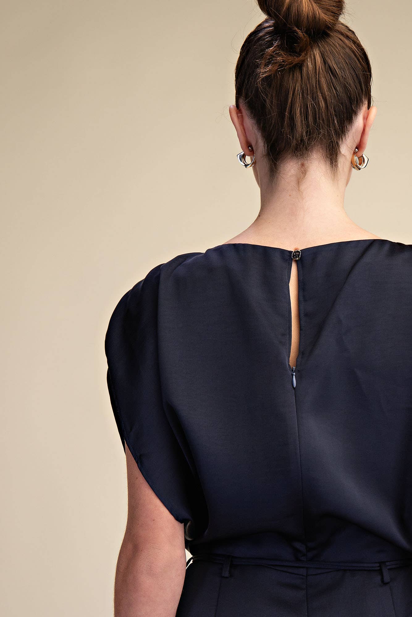 Glam - Wholesale Dress - Women's - Round Neck Waist Tie Back Slit Midi Dress5