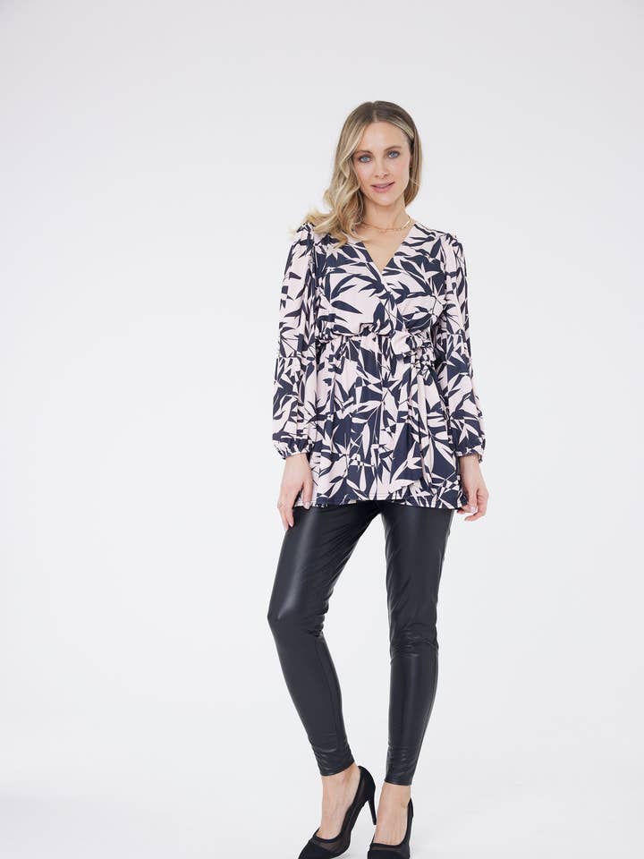 Pinky Palm Print Wrap Top for engroshandel hos Chapter London