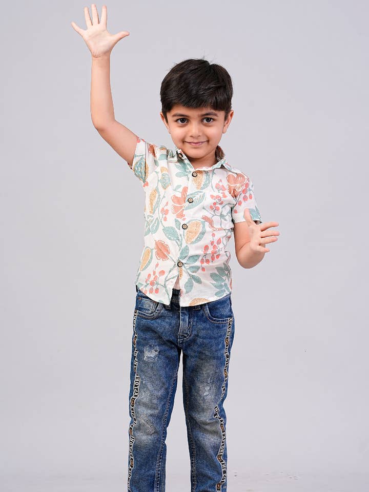 Riddhi Siddhi – Großhandel Hemd mit Button-down-Kragen – Kinder – Halbärmlige Hemden mit Blumendruck für Jungen0