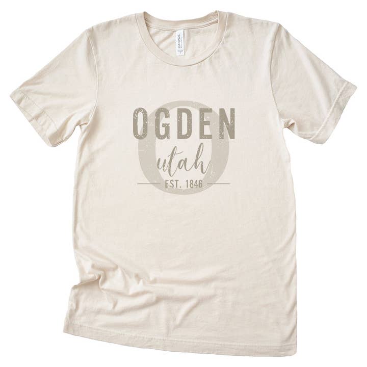 Cidade e Estado c/ Inicial - T-Shirt Unissexo Personalizada por atacado de Indigo Tangerine