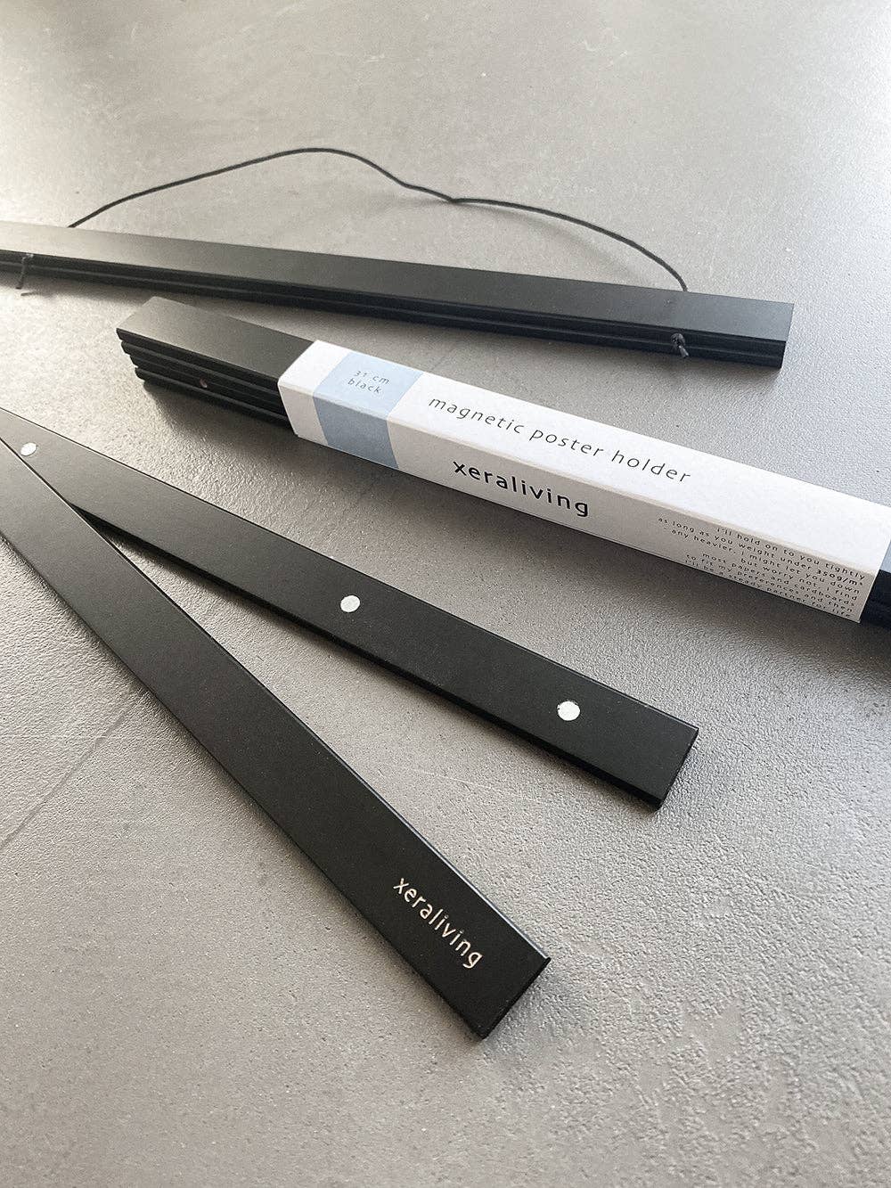 Xeraliving - Wholesale Poster - Magnetic poster hanger 31 cm6