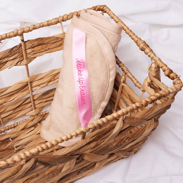 Sweet Cream MakeUp Eraser PRO for wholesale on Faire1