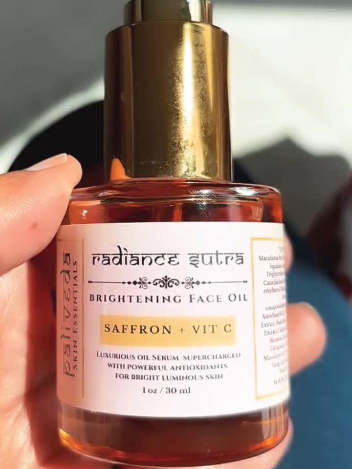 Radiance Sutra - Huile Visage au Safran + Vit C pour la vente par PaliVeda