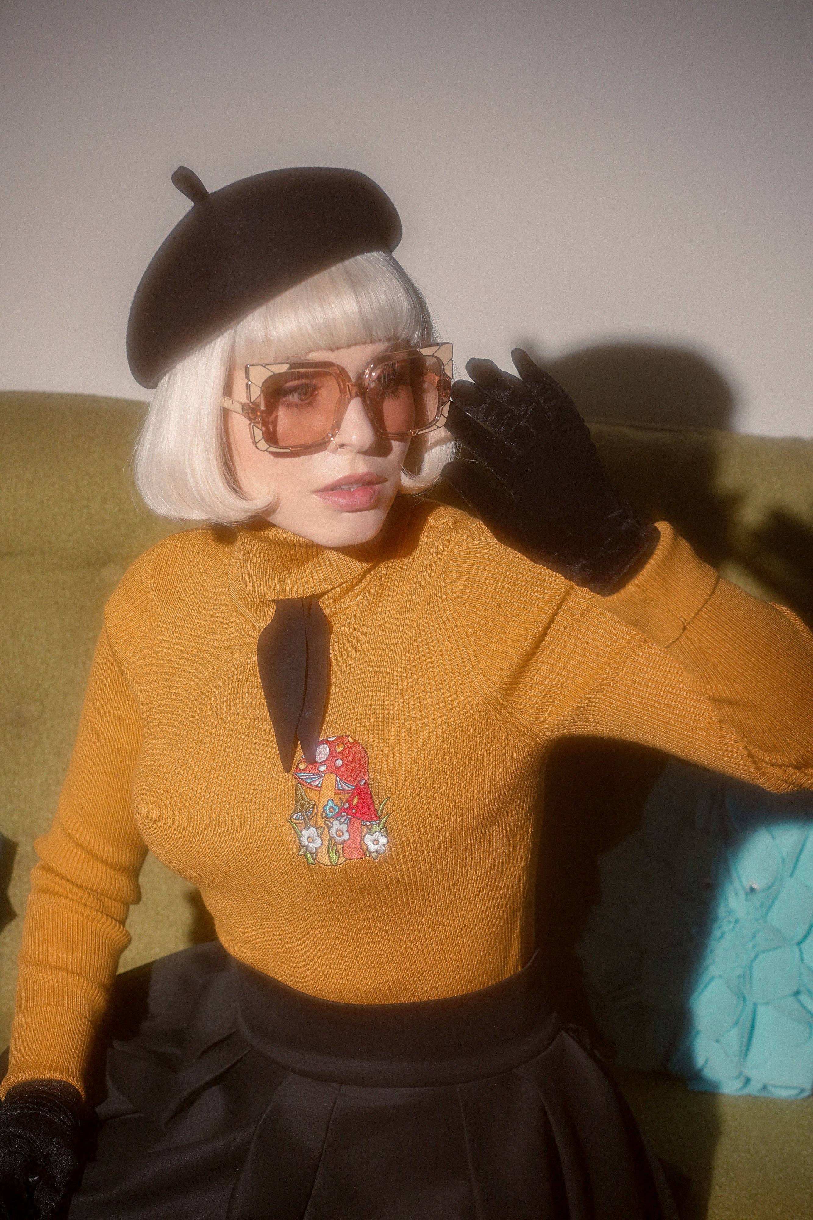 Mischief Made – Pulôver - Mulher por atacado – Camisola Gola Mostarda Gola4