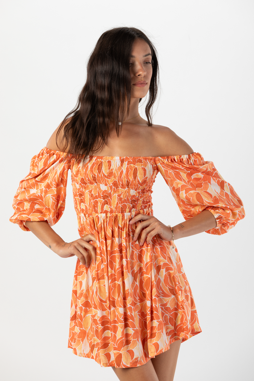 Verspreide Bloemblaadjes Goud Callum Mini Jurk voor groothandel op Faire3