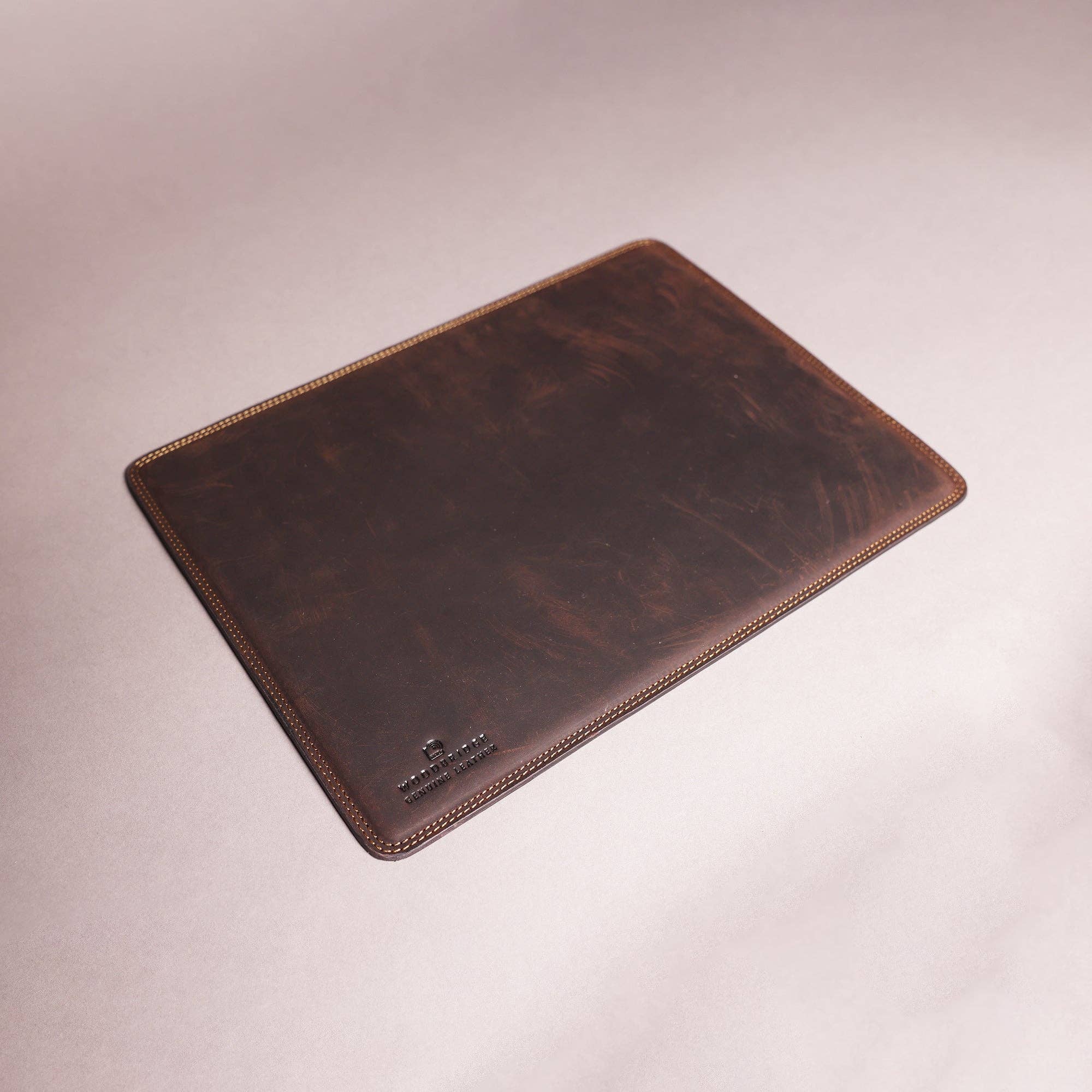 Redbrick - Wholesale Mousepad/Trackpad - Woodbridge Brown Leather Mouse Mat, Desk Pad0