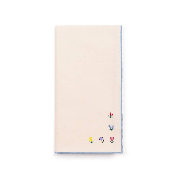 Torres Novas - Wholesale Dinner & Cloth Napkin - Nazaré white napkins with floral embroidery12