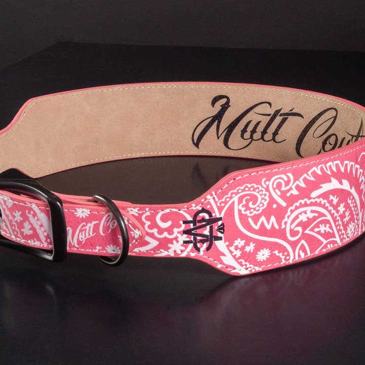 Roze hondenhalsband van bandana-leer voor wholesale door Mutt Couture