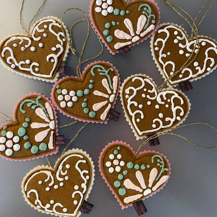 Ornament Peperkoek - "Hart" van 100% wolvilt voor wholesale door Filzmaus