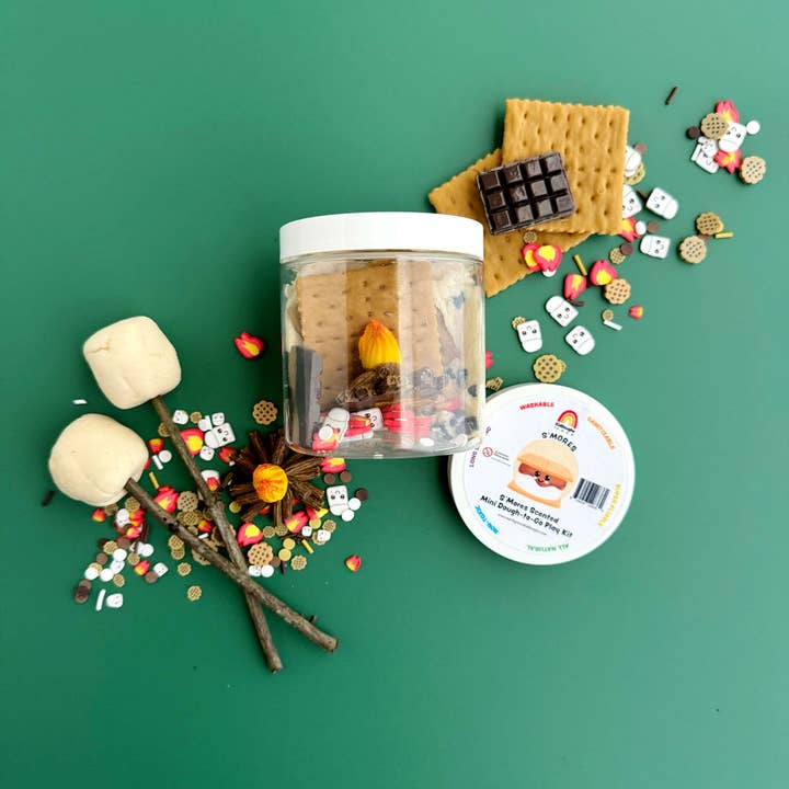 Earth Grown KidDoughs (KidDoughs by EGKD) - Vente Pâte ingénieuse/slime – enfant - S'mores Mini Pâte-à-Emporter0