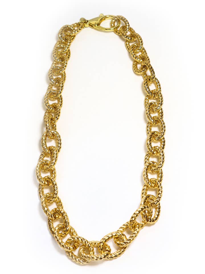 Collana con maglie e catena Matney artigianale di Betsy Pittard per la vendita all'ingrosso da parte di Betsy Pittard Design LLC