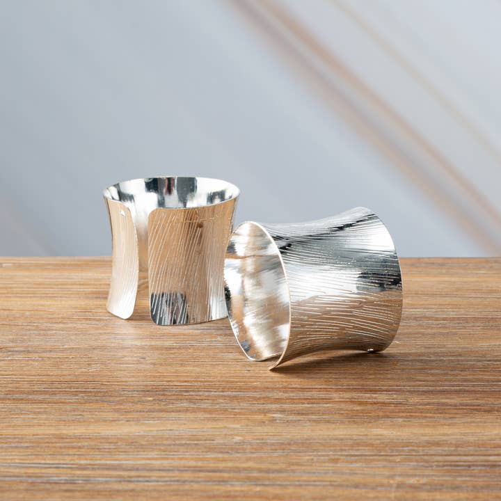 CLASSIC TOUCH DECOR INC. – Großhandel Serviettenringe – Set mit 6 silbernen Serviettenringen