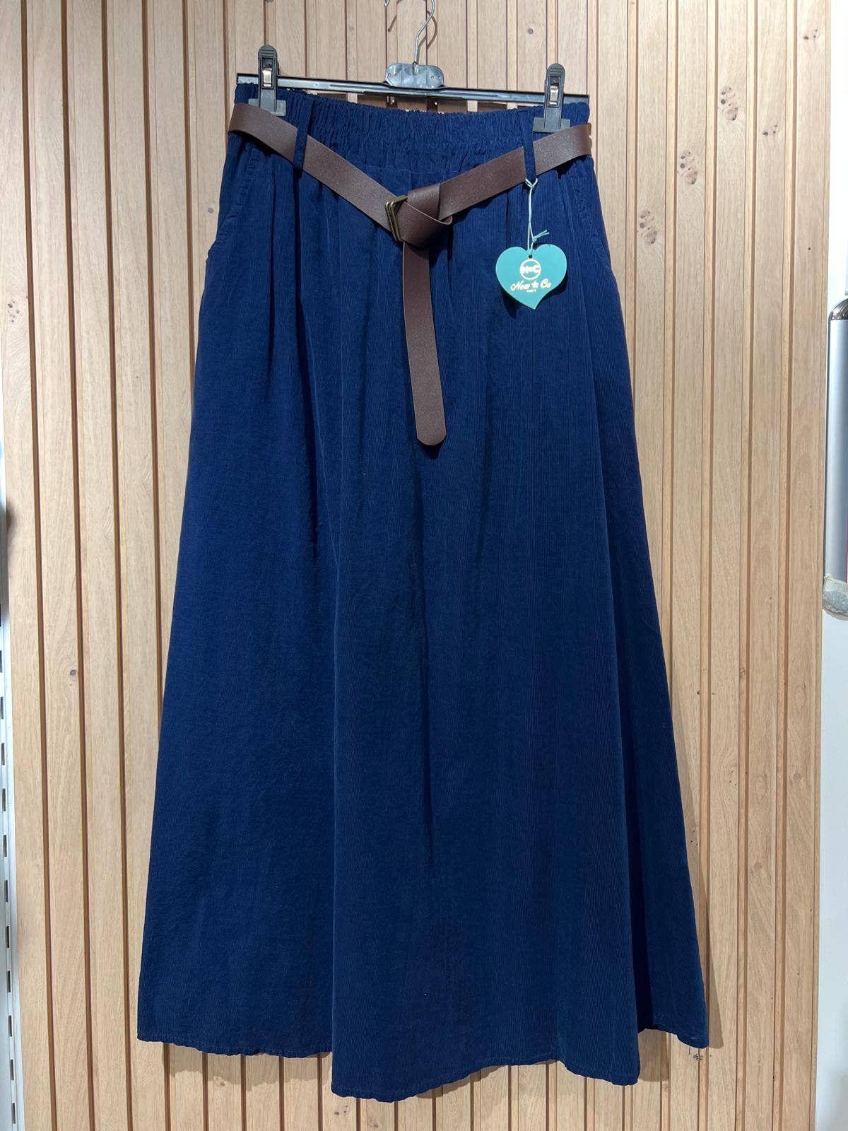 cfashion - Wholesale Skirt - Women's - CORDUROY SKIRT WITH BELT5