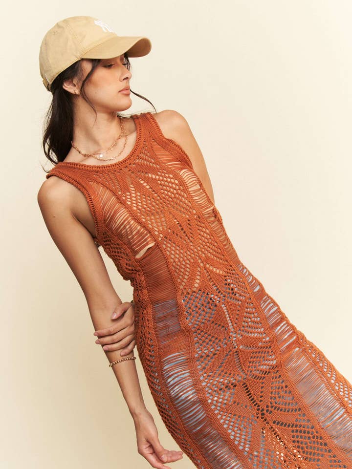 TRANSPARENTES ÄRMELLOSES COVERUP-KLEID MIT GEHÄKELTEN FRANSEN für den Großhandel von Davi & Dani