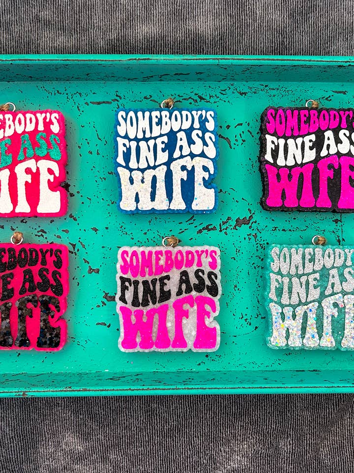 La femme de quelqu'un a un beau cul, Car Freshie pour la vente par Within The Wildflowers