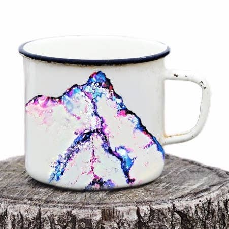 Mug en émail Helvellyn. Tasse de camping, cadeau Lake District pour la vente par Go Your Own Way Apparel