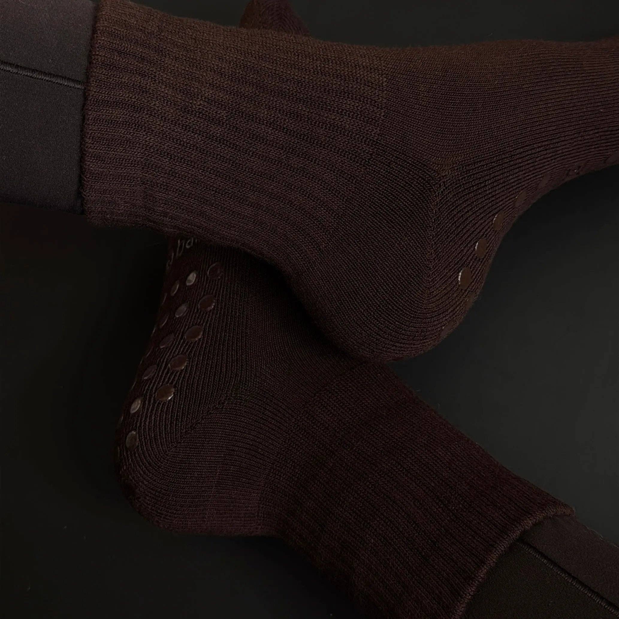 Pilabarre - Wholesale Socks - Women's - PILA Plain Best Brown Grip Socks2