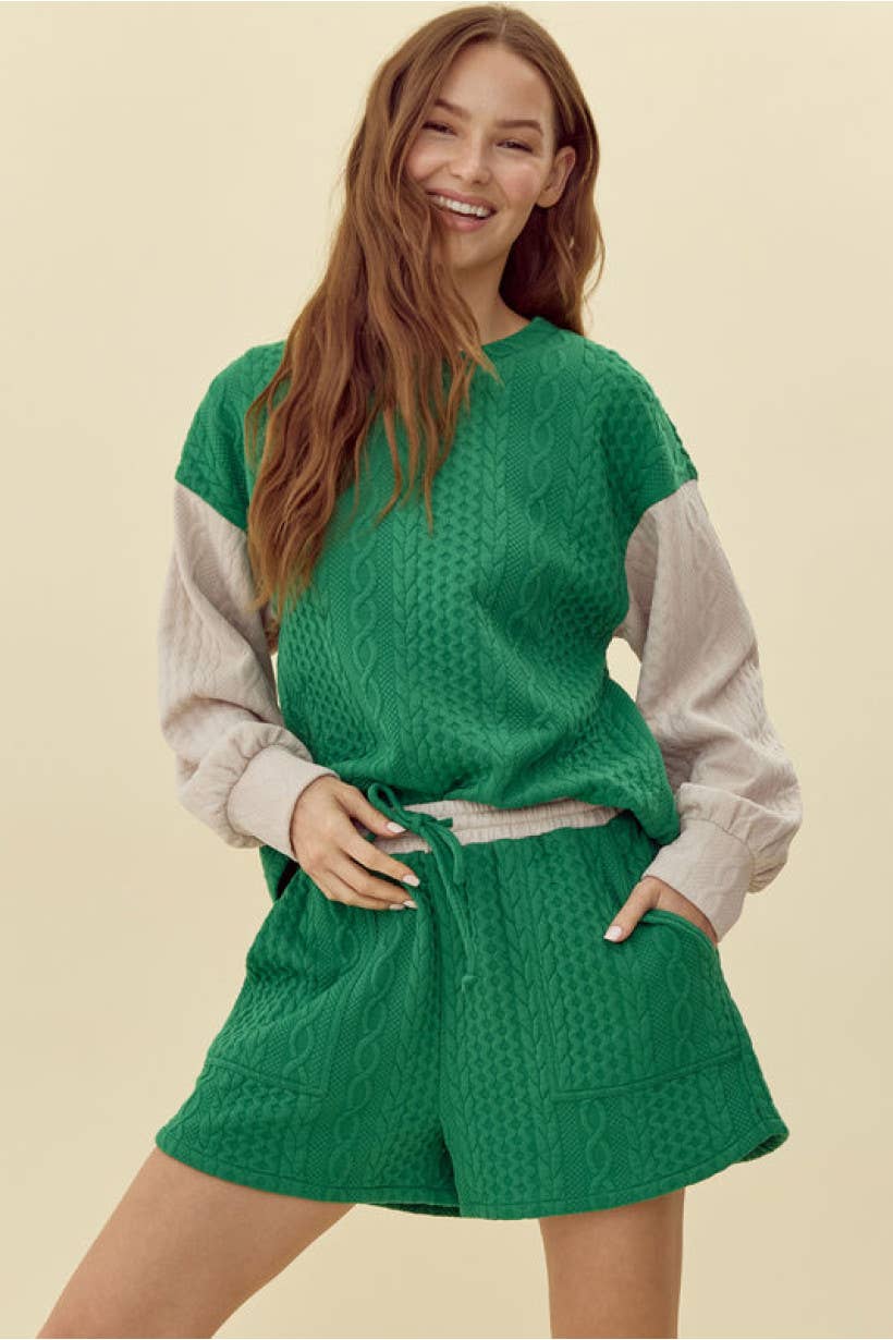 Bloomero – wholesale Mjukisset – Dam – Kabelstickad klädtröja loungesett i 2 delar. Top har U-nec1