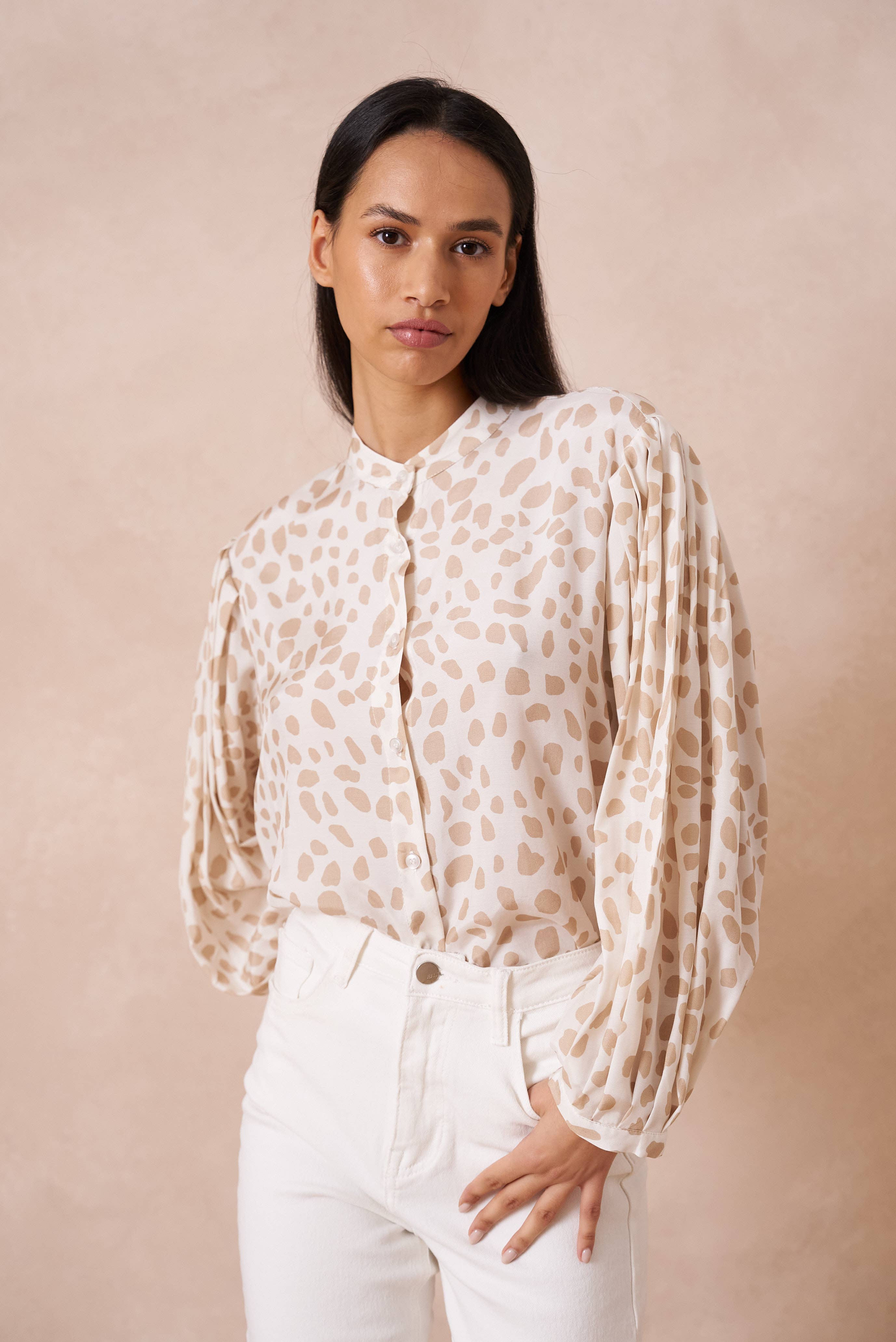 Attentif Paris - Wholesale Button Down Shirt - Women's - Leopard print shirt with officer collar6