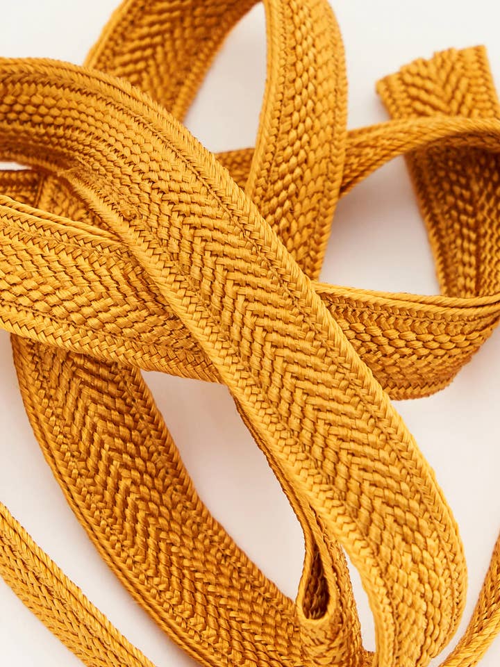 Nyckelring - ZAHRA - solig sand för wholesale av YOOMEE