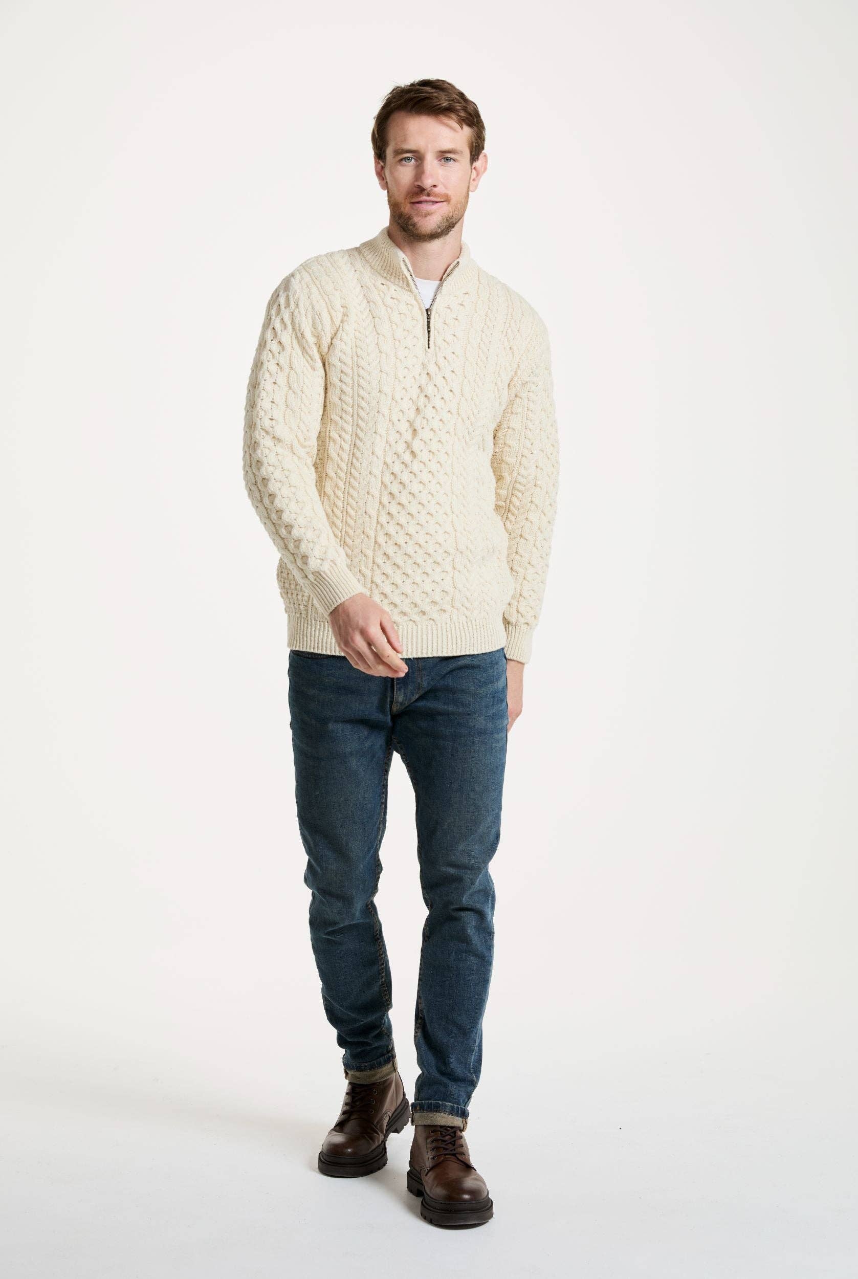 Aran Woollen Mills - Venta al por mayor Jersey de punto - Hombre - Jersey Ballycroy de hombre de merino Aran con media cremallera - Crema3