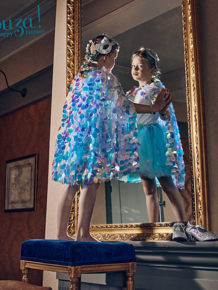 Speedy Monkey - Wholesale Cape - Kids - Lorelie Costume Cape for Kids - Carnival & Festive Use (2 sizes)2