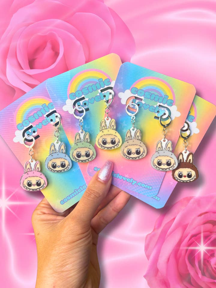 Boucles d'oreilles LABU Head V1 pour la vente par Cosmic lovely