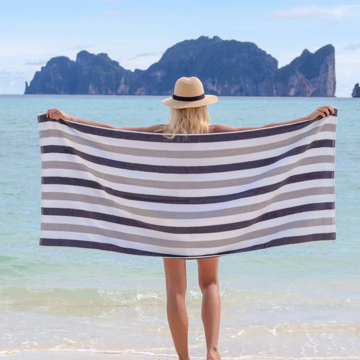 Striped Reversible Oversized Thick Beach Towel 35x70 In., 600 GSM, Luxury  Pool Towel, Extra Large Bath Towel Aston & Arden 
