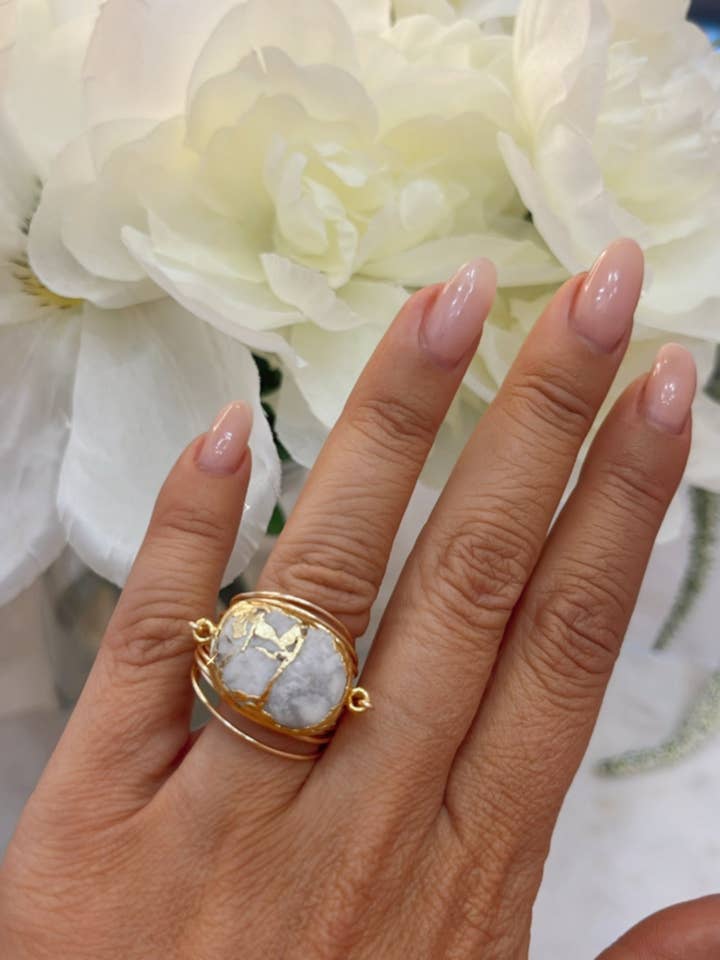 Anello Torrey in rame Mojave bianco, con riempimento in oro 14 carati e argento Sterling per la vendita all'ingrosso da parte di A Blonde and Her Bag