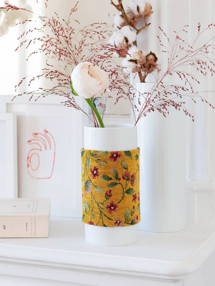 Small Flowers Odile Vase for wholesale by Singulier Origine
