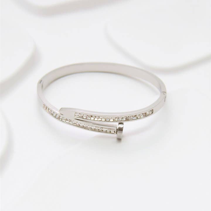 BELLISSIMA BIJOUX - Wholesale Bangle Bracelet - Glamorous Stainless Steel Strass Bangle Bracelet1
