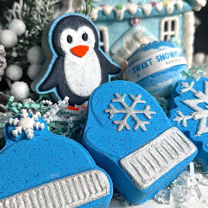 Mandatory Me Time - Wholesale Bath Bomb/Fizz - Winter Mitten Bath Bomb Medium Size Christmas Winter Holiday1