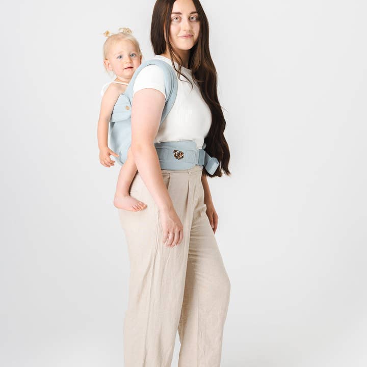 Mabē Baby Carriers – wholesale Baby carrier – The Monarch Carrier - Dream Wash Denim2