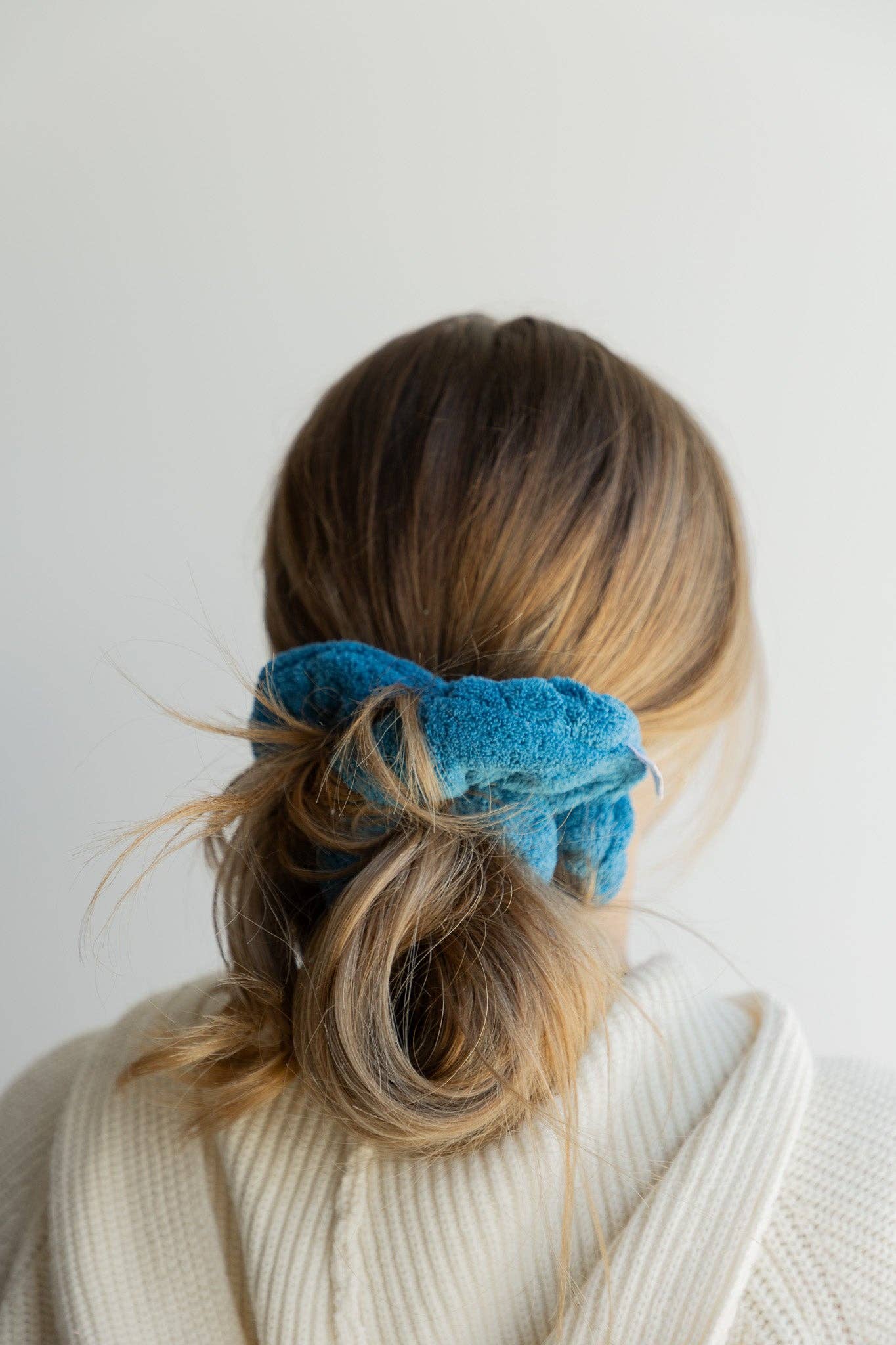 KAXI - Wholesale Scrunchie - Women's - OVERSIZED TOWEL SCRUNCHIES ( 18 COLORS )43