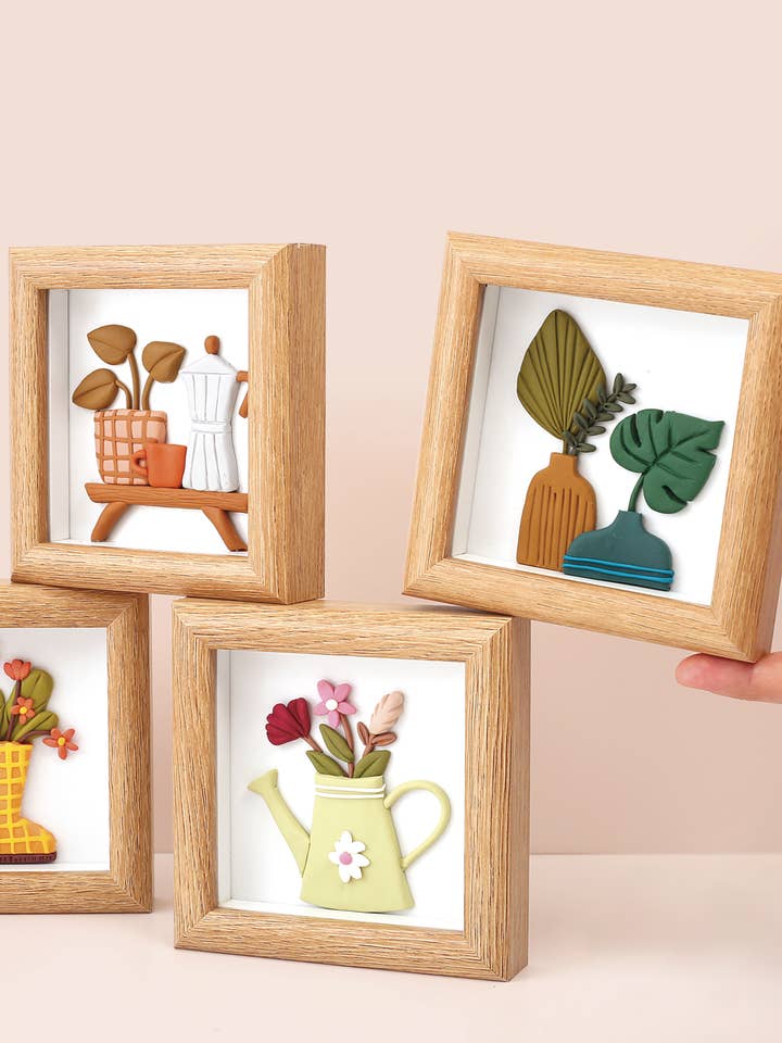 Miniature rammesæt med Fimo havekande for engroshandel hos Graine Créative