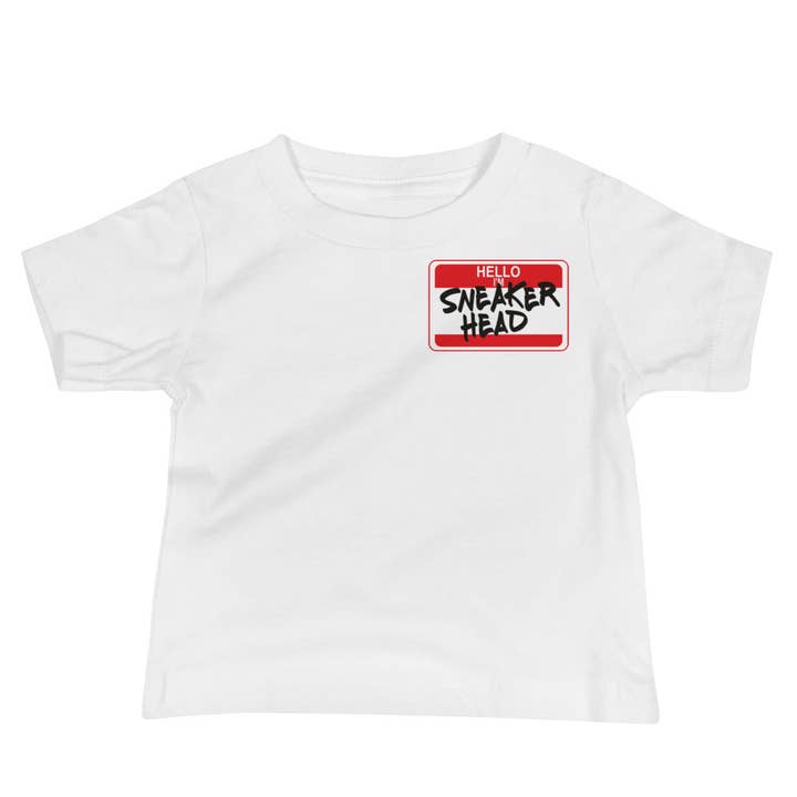 Camiseta para bebé con etiqueta con nombre SneakerHead para venta al por mayor de Whiskey & Vine