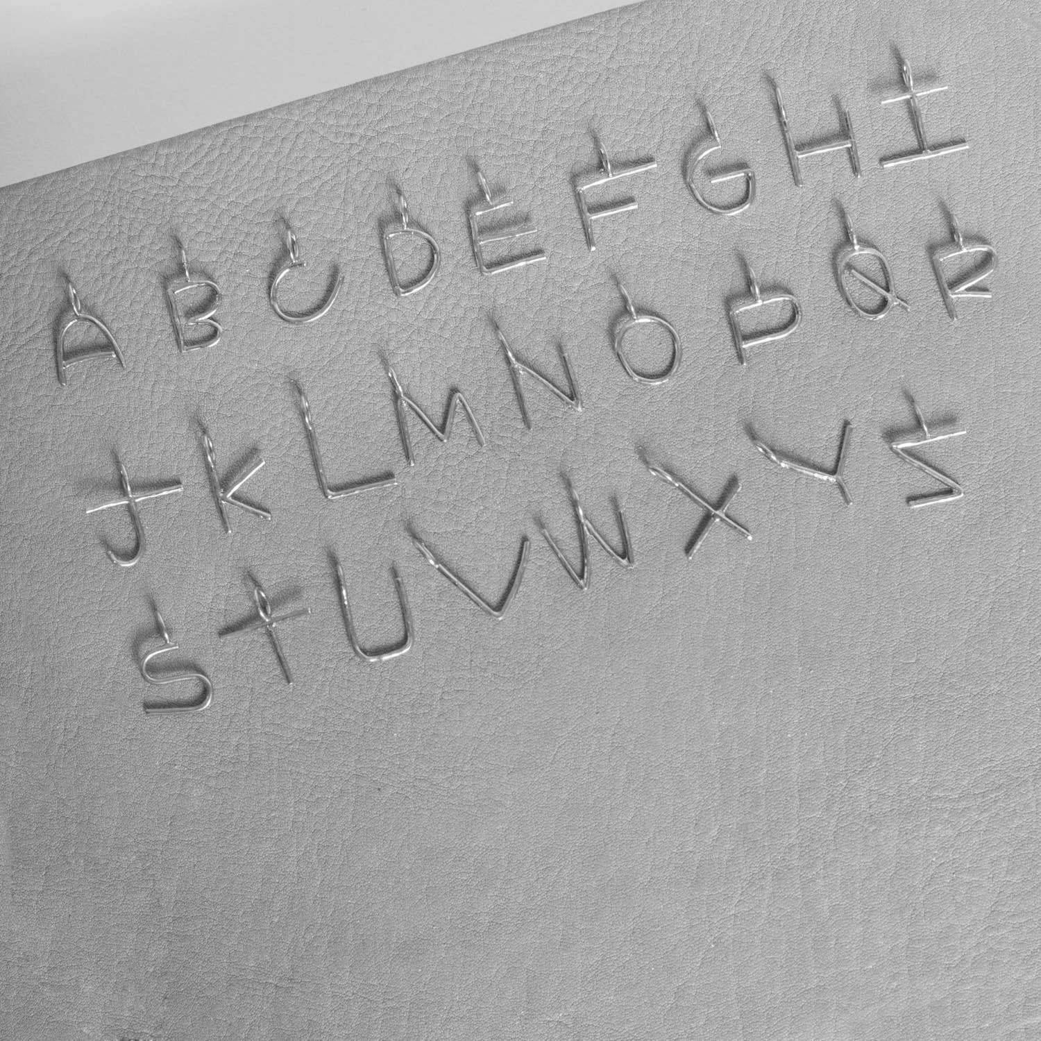 Malababa - Wholesale Pendant/Charm Necklace - Abecé2