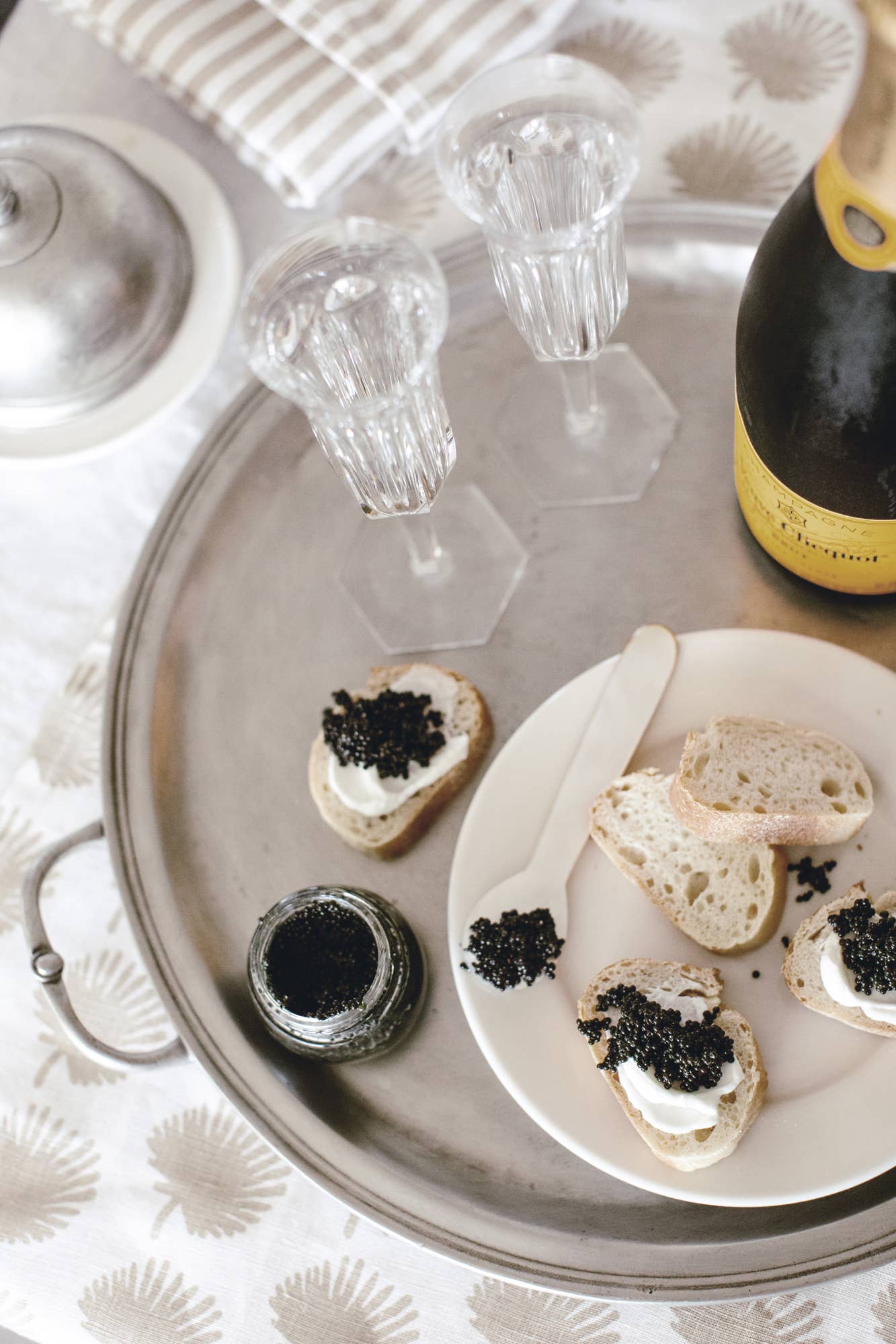 Heirloomed Collection - Wholesale Table Runner - Linen Table Runner in Palmetto by Heirloomed X BECASA4