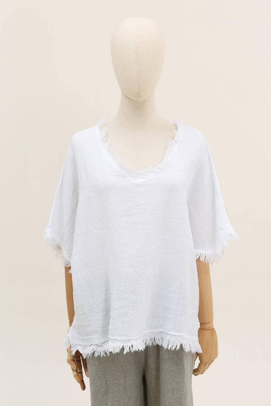 LÉA & LUC - Wholesale Blouse – Women’s - Plain blouse in 50% Linen and 50% Cotton REF. 98287