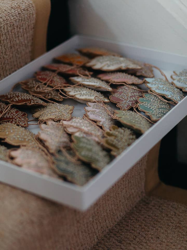 10pcs Frosty Pinks Purples Assortment Oak Leaf for wholesale by Katie Larmour Linen