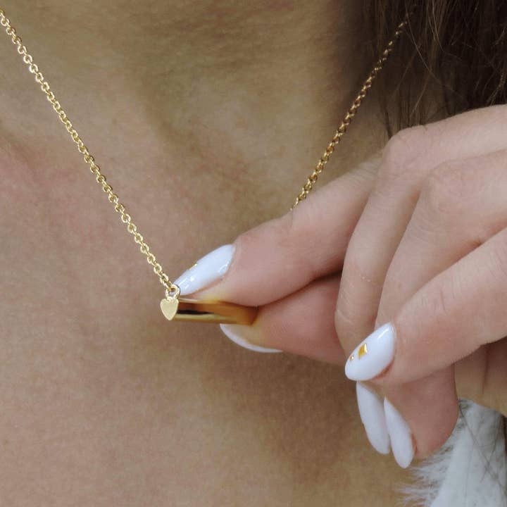 Collier MOMMY pour la vente par STELLA VALLE